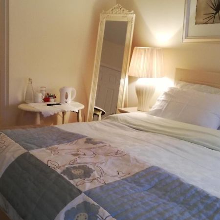 The Vee Guest Accommodation Waterford Zewnętrze zdjęcie